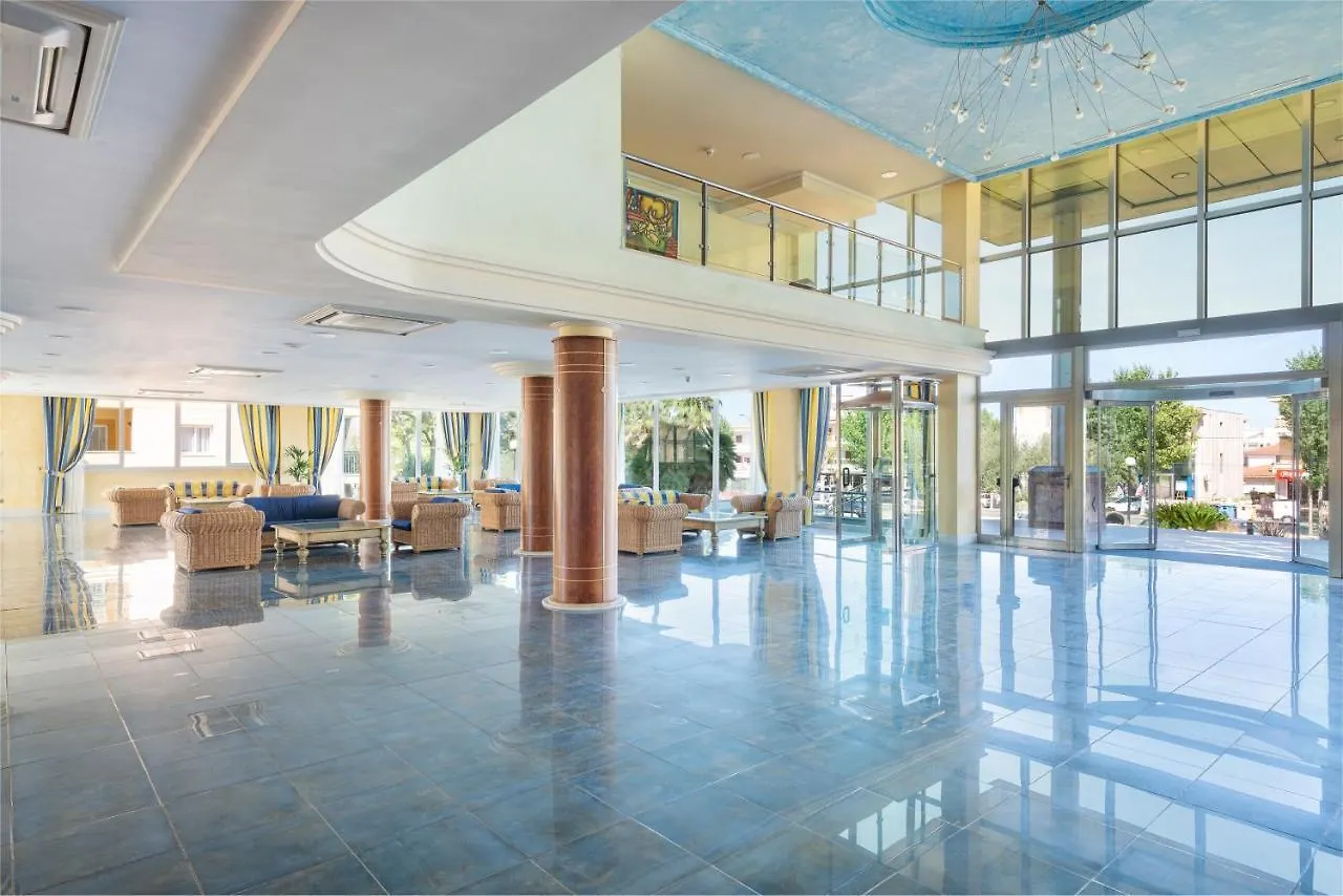 Can Picafort Palace 坎皮卡福特